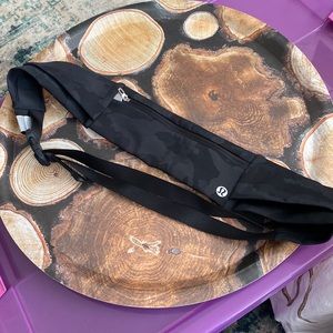 Lululemon workout Hip pack